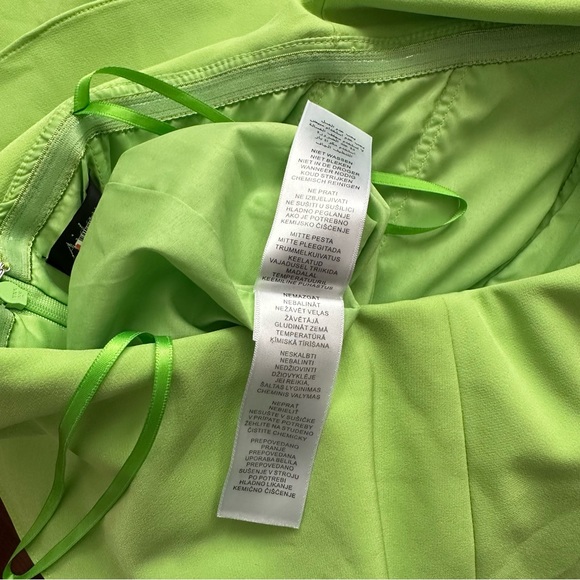 Aidan Mattox strapless crepe column gown 0 - Picture 9 of 10